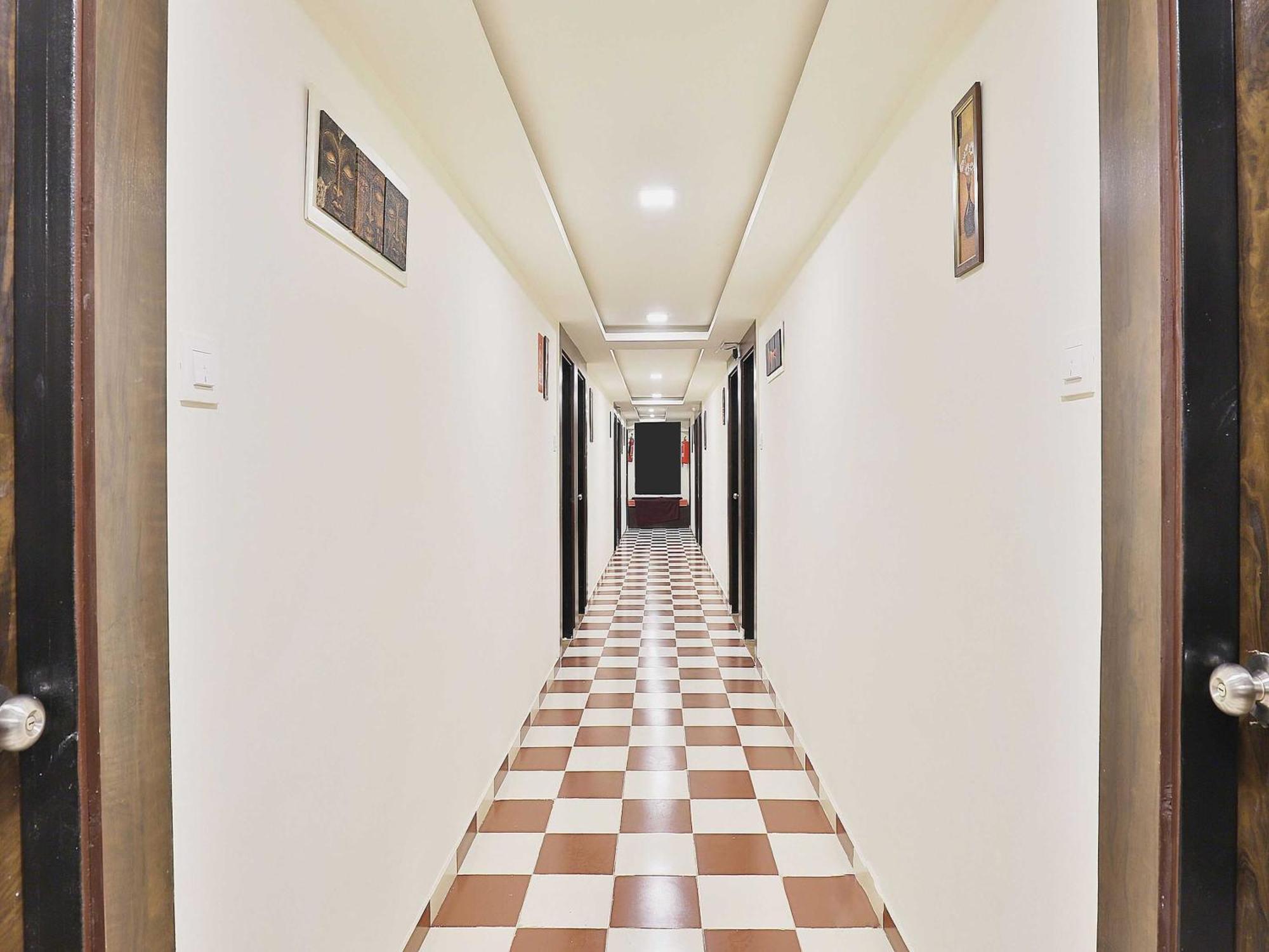 Hotel O Kajri Koba Esterno foto