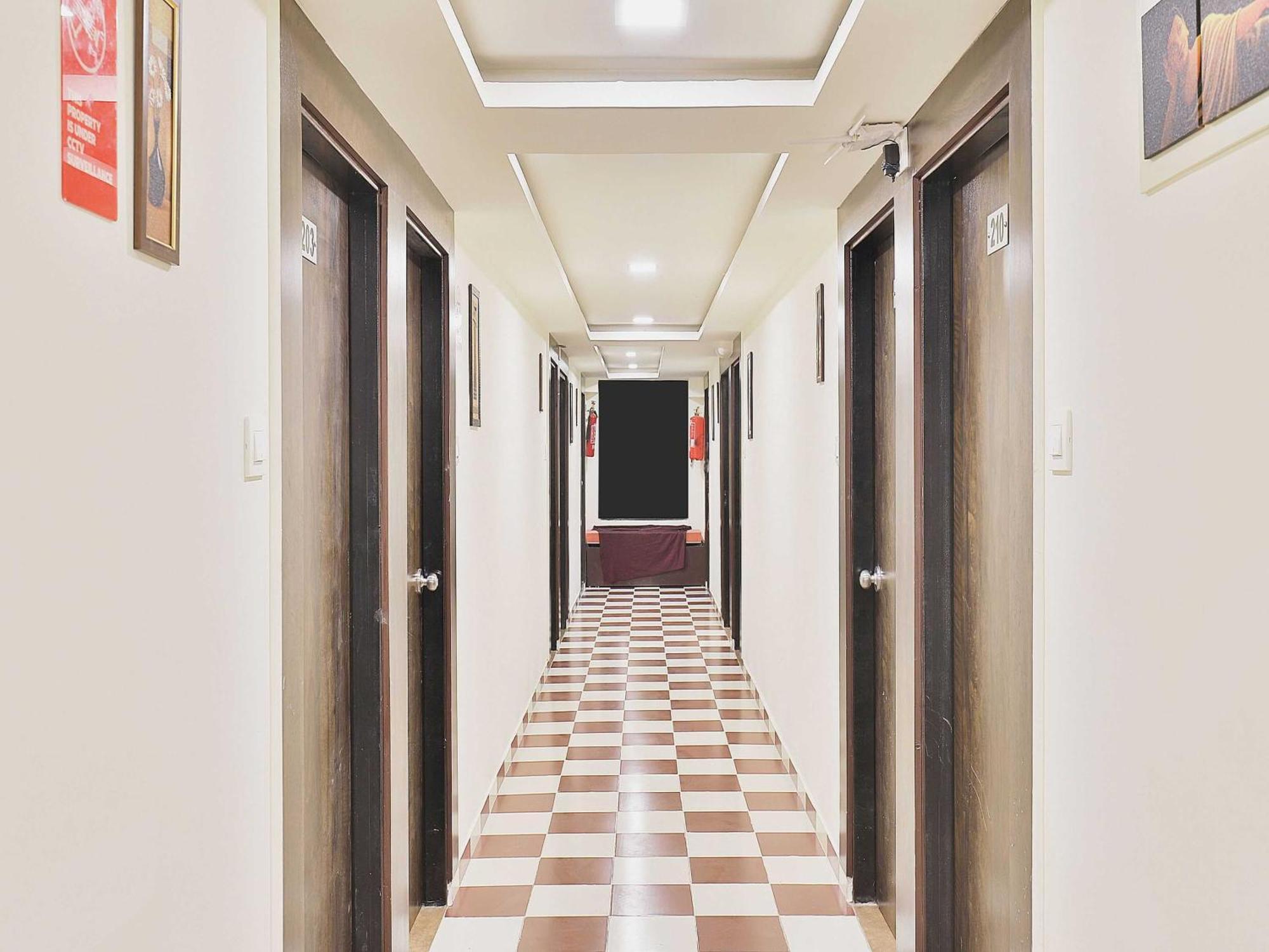 Hotel O Kajri Koba Esterno foto