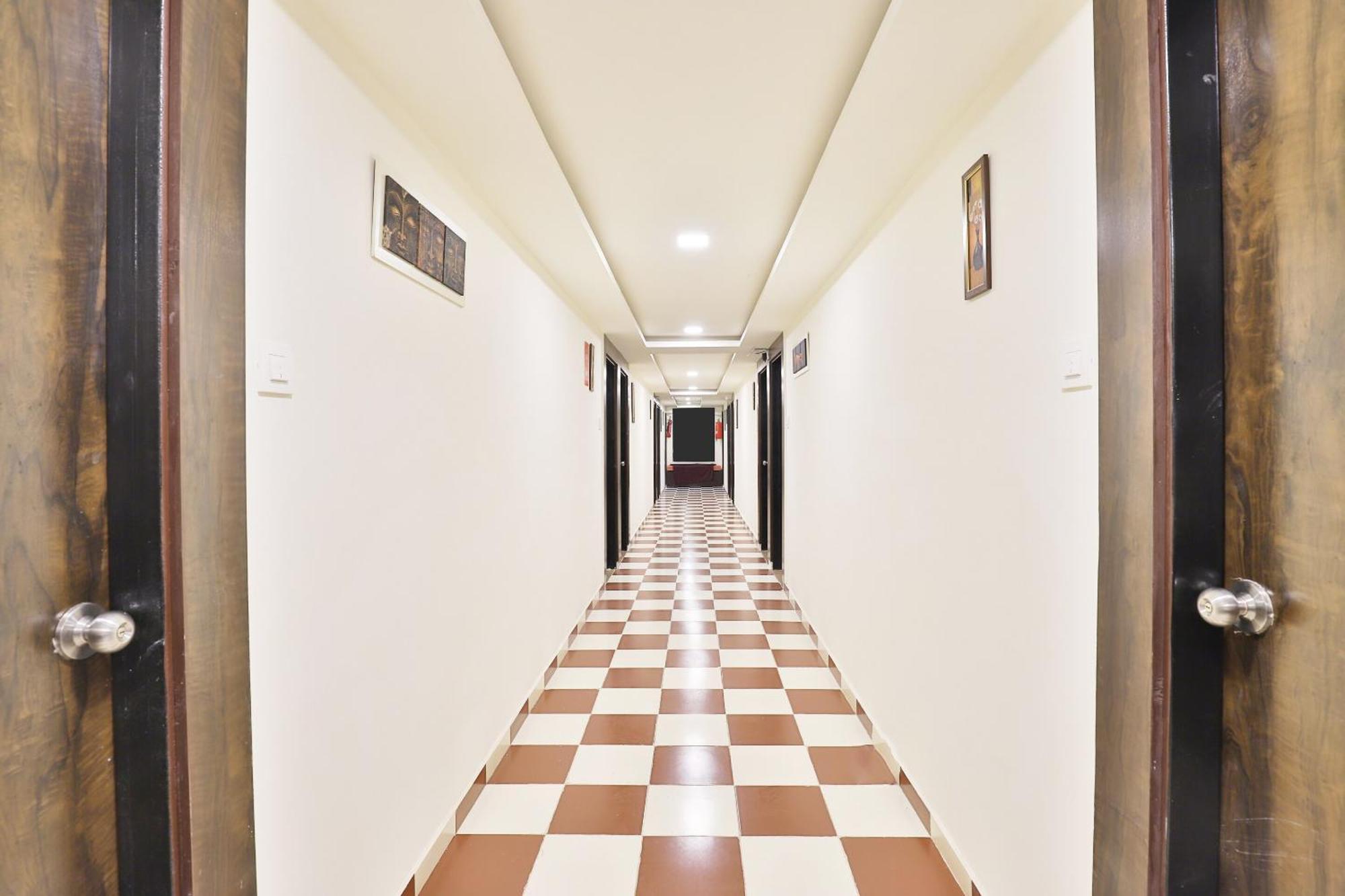Hotel O Kajri Koba Esterno foto